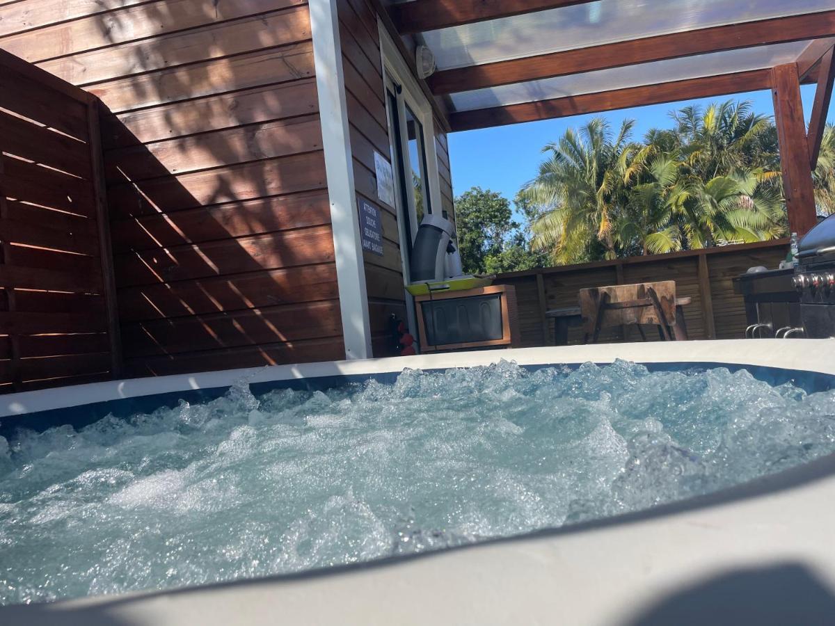 L'Escapade Creole Jacuzzi Privatif Bungalow Bananier 생조세프 외부 사진