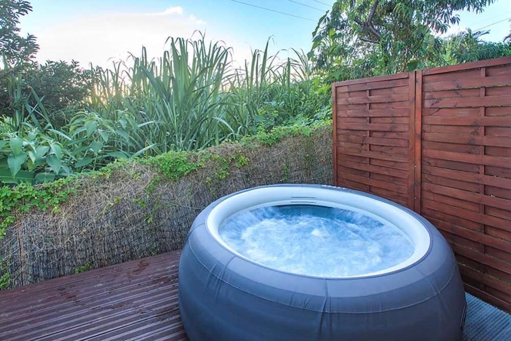 L'Escapade Creole Jacuzzi Privatif Bungalow Bananier 생조세프 외부 사진